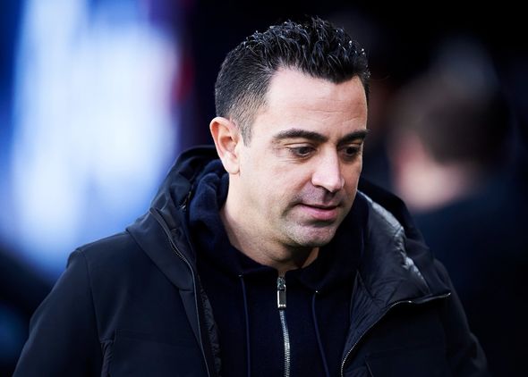 Xavi: El entrenador del Barcelona quiere fichar a un delantero