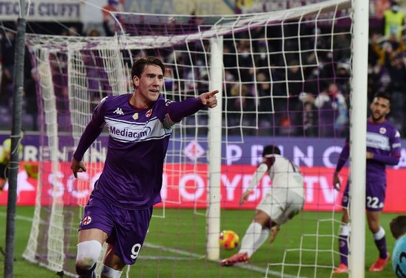 Vlahovic, estrella de la Fiorentina, es el principal objetivo del Arsenal