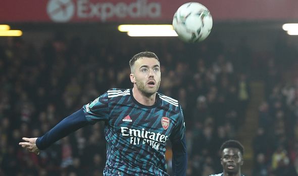 Callum Chambers completó un sorprendente cambio al Aston