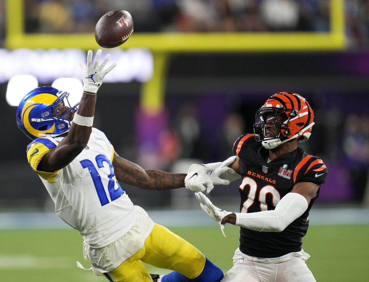 Los Angeles Rams derrotan a los Cincinnati Bengals 23-20 para ganar el partido de fútbol americano de la NFL Super Bowl LVI en el estadio SoFi de Inglewood.